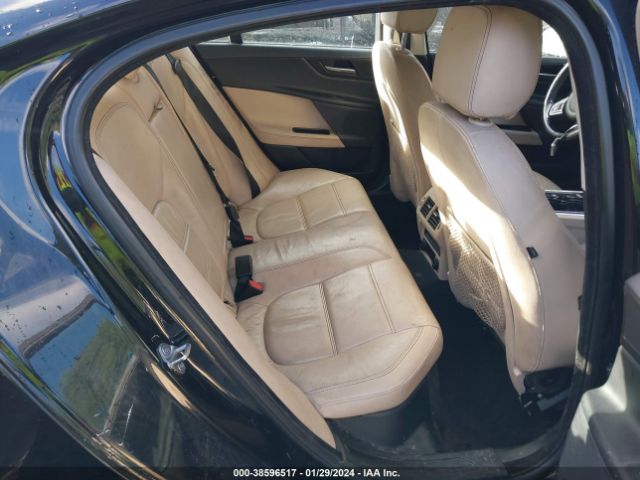 SAJAE4BG4HA970979 Jaguar Xe 25t Prestige