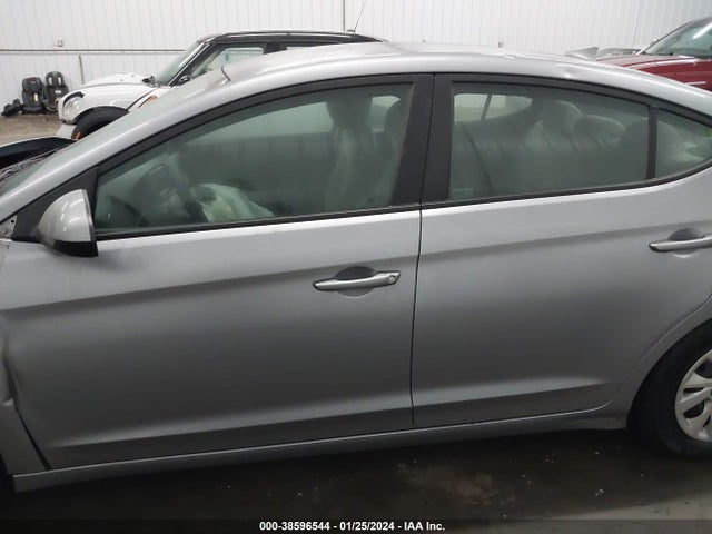 Hyundai ELANTRA SE 2017 5NPD74LF6HH082514 Image 14