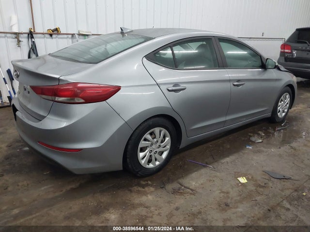 Hyundai ELANTRA SE 2017 5NPD74LF6HH082514 Image 4