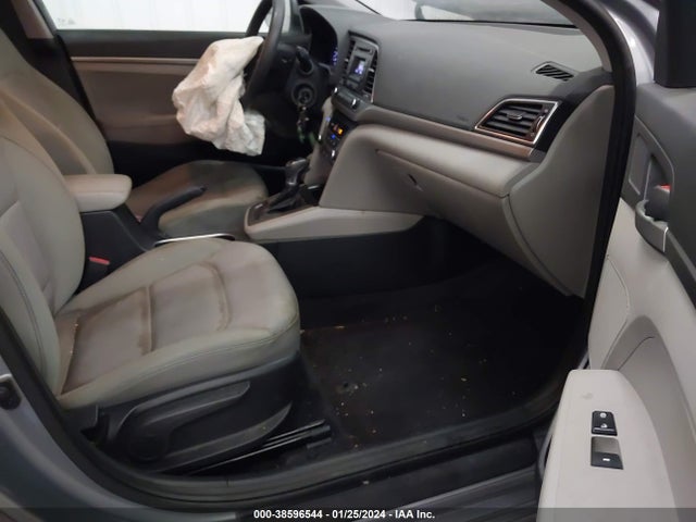 Hyundai ELANTRA SE 2017 5NPD74LF6HH082514 Image 5