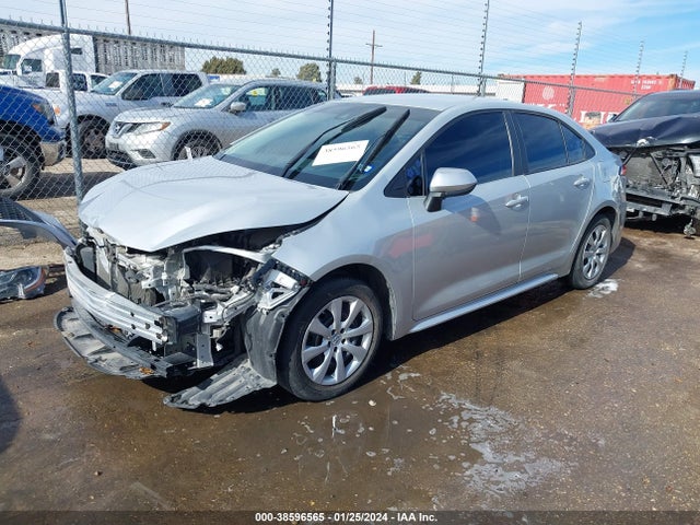 Toyota COROLLA LE 2022 5YFEPMAEXNP311452 Image 2
