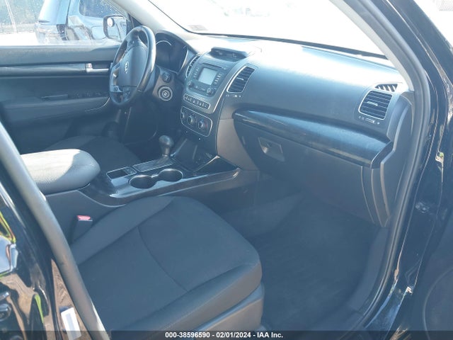 KIA SORENTO LX 2015 5XYKTDA69FG651074 Image 5