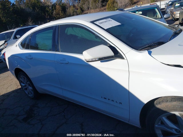 Chevrolet IMPALA 1LT 2017 2G1105SA3H9138231 Image 13