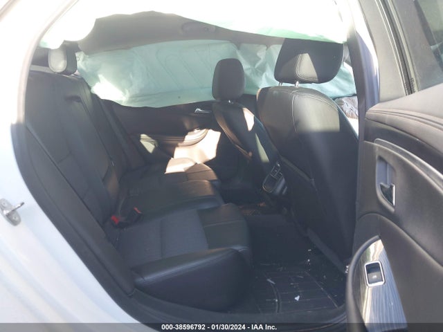 Chevrolet IMPALA 1LT 2017 2G1105SA3H9138231 Image 8