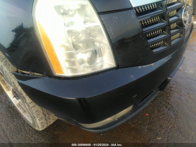 2007 CADILLAC ESCALADE ESV STANDARD VIN: 1GYFK66897R230575