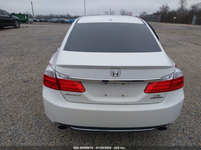 Honda Accord Touring 2014 1HGCR3F97EA017553 Image 16