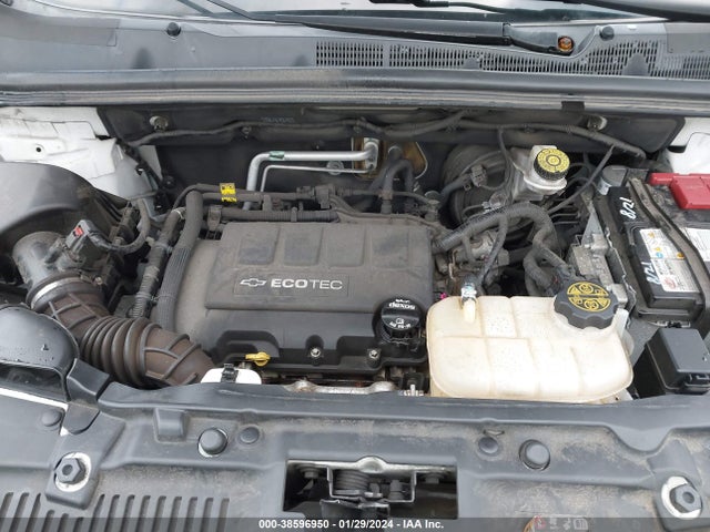 Chevrolet TRAX LS 2018 KL7CJKSBXJB584432 Image 10