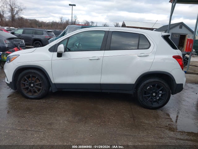 Chevrolet TRAX LS 2018 KL7CJKSBXJB584432 Image 15