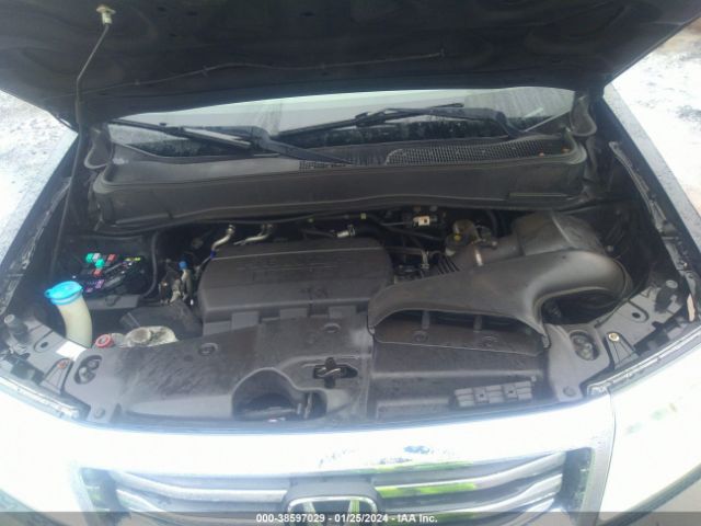 5FNYF4H20FB049465 Honda PILOT LX