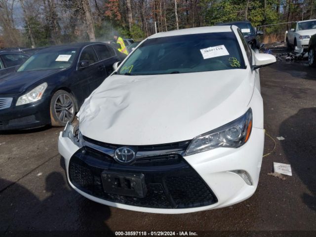4T1BF1FK1GU245734 Toyota CAMRY SE