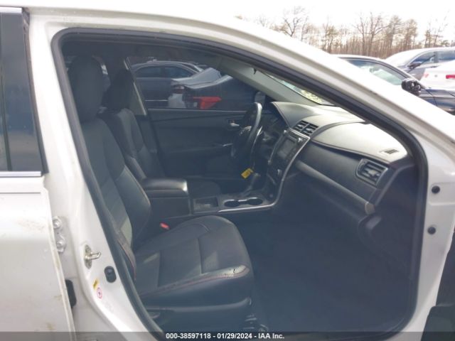 4T1BF1FK1GU245734 Toyota CAMRY SE