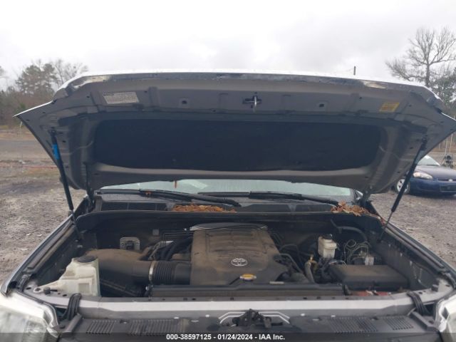 5TFRM5F12FX086517 Toyota Tundra Sr5 4.6l V8