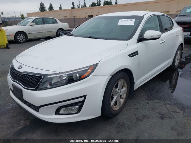 KIA Optima Lx 2015 KNAGM4A7XF5558307 Image 2