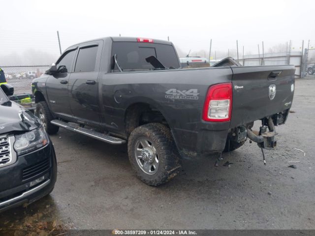 3C6UR5CJ8LG235584 RAM 2500 Tradesman  4x4 6'4 Box