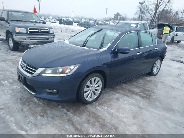 2015 HONDA ACCORD EX-L V-6 VIN: 1HGCR3F88FA037772