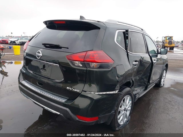 2018 NISSAN ROGUE SV VIN: 5N1AT2MV4JC820901