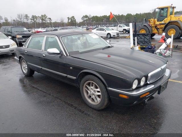 1999 JAGUAR XJ8 SAJKD6040XC867251 Photo 0