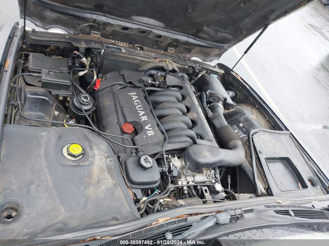 1999 JAGUAR XJ8 SAJKD6040XC867251 Photo 9