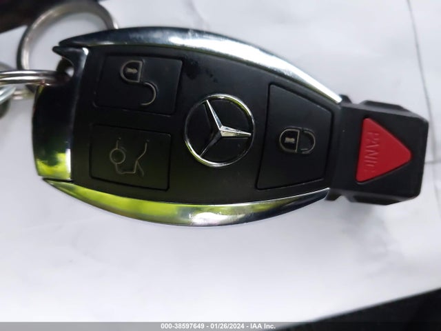 2016 MERCEDES-BENZ GLC 300 4MATIC VIN: WDC0G4KB2GF100457