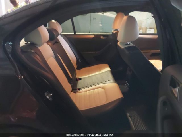 3VWD17AJ2GM411760 Volkswagen Jetta 1.8t Sport