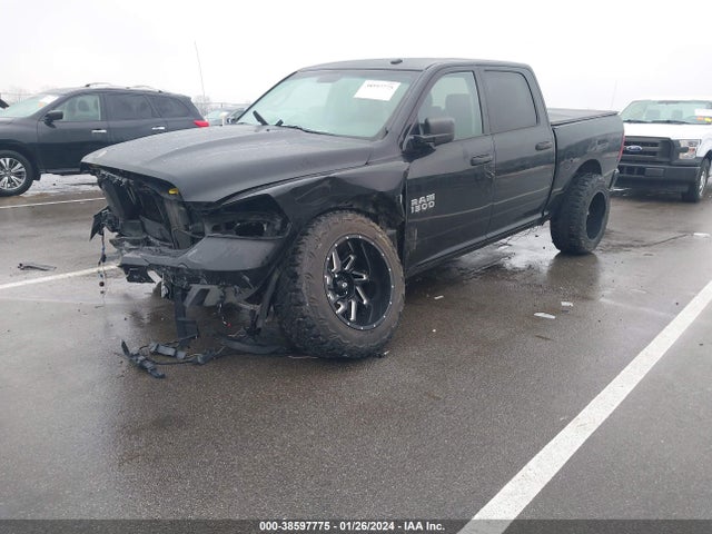 RAM 1500 Express 2015 3C6RR7KT4FG699416 Image 2