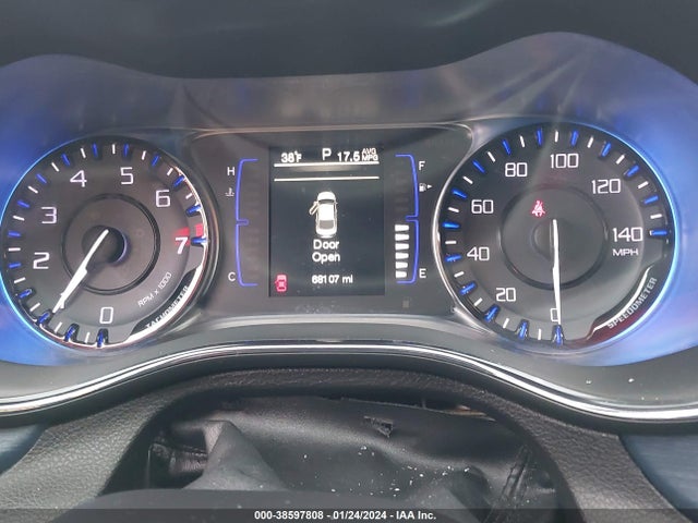1C3CCCDG5FN544149 Chrysler 200 S