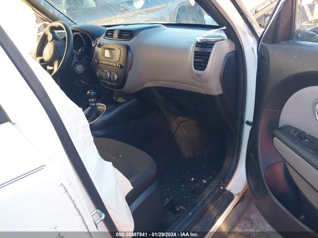 KIA Soul 2014 KNDJN2A2XE7032681 Image 5