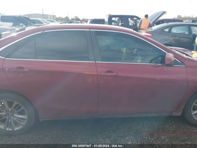 4T1BF1FK1HU698575 Toyota CAMRY SE