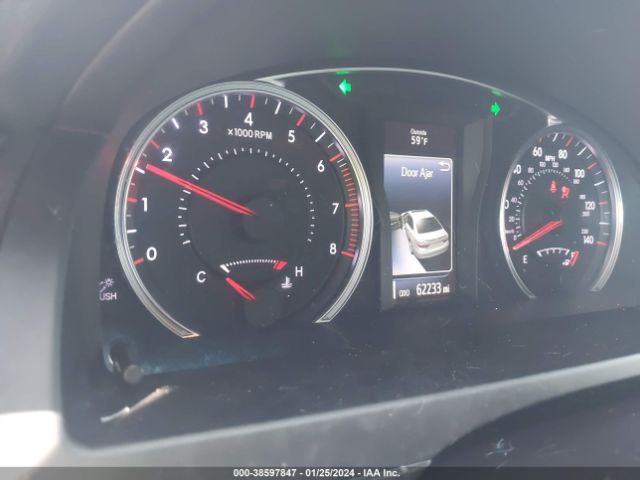 4T1BF1FK1HU698575 Toyota CAMRY SE
