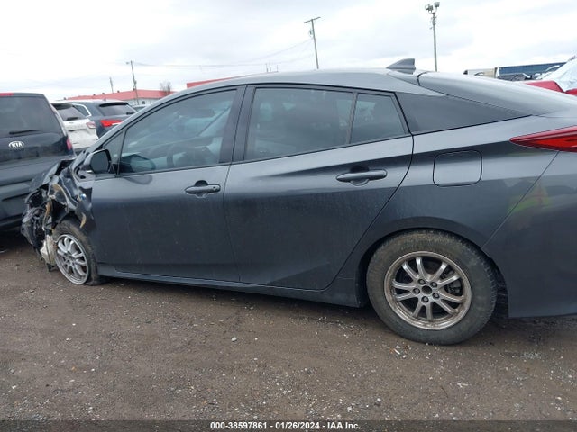 Toyota Prius Prime Plus 2017 JTDKARFP9H3003858 Image 14