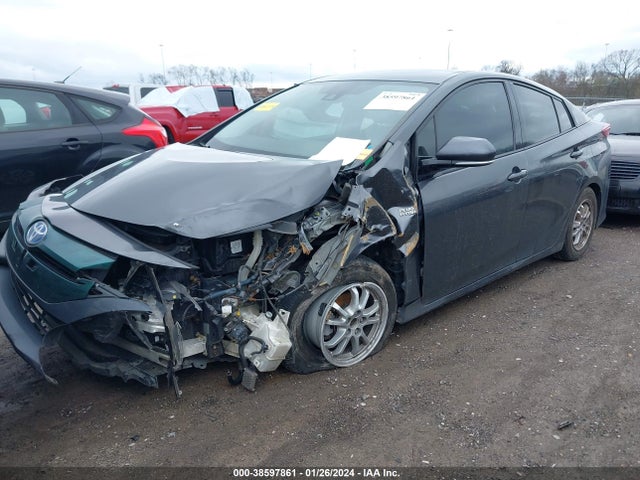 Toyota Prius Prime Plus 2017 JTDKARFP9H3003858 Image 2