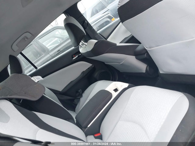 Toyota Prius Prime Plus 2017 JTDKARFP9H3003858 Image 8