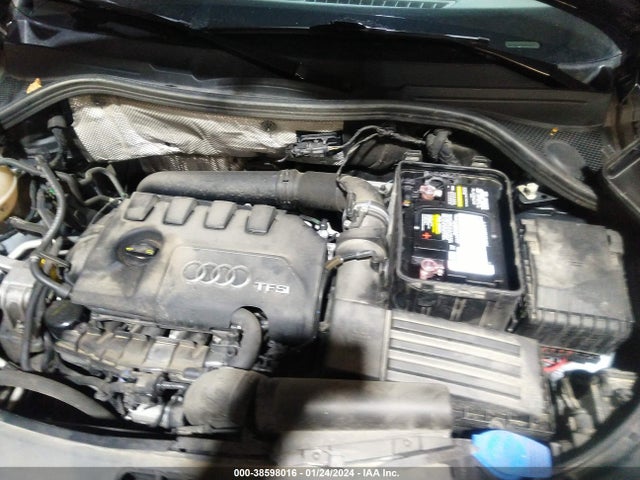 WA1GCCFS2HR013222 Audi Q3 2.0t Premium