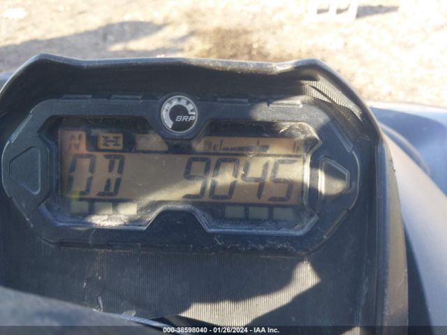 2018 CAN-AM RENEGADE 3JBMXAX41JJ000345 Photo 6