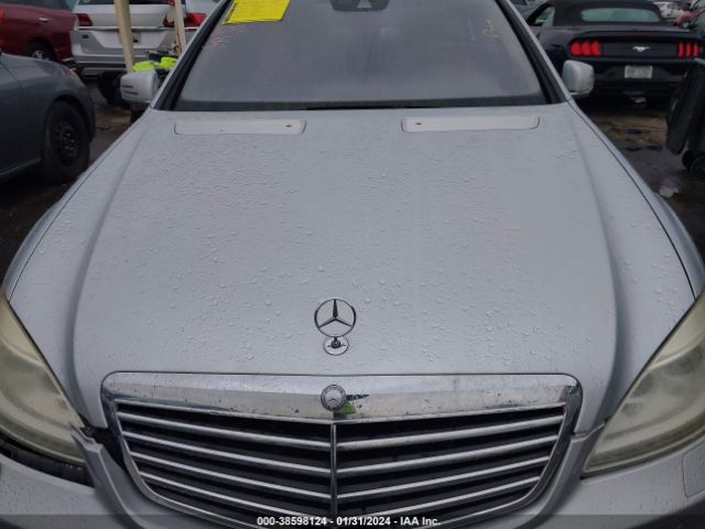 2010 MERCEDES-BENZ S 550 WDDNG8GB5AA320097 Photo 9