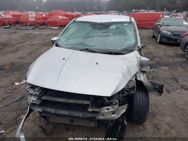 1FMCU9GX6EUD97878 Ford ESCAPE SE