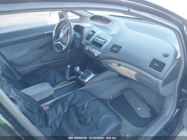 2009 HONDA CIVIC LX VIN: 1HGFA15529L009197