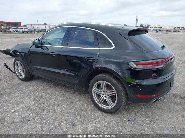 2021 PORSCHE MACAN WP1AB2A55MLB34994 Photo 2