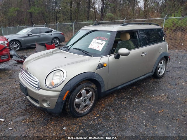 2009 MINI COOPER CLUBMAN WMWML33539TX34836 Photo 1