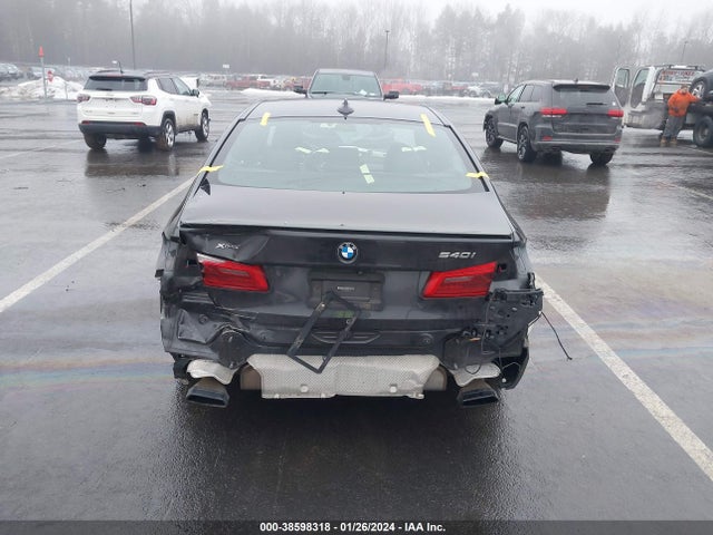 BMW 540i Xdrive 2019 WBAJE7C56KWW02193 Image 16