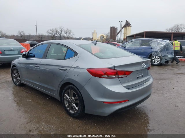 Hyundai ELANTRA SE 2017 5NPD84LF5HH120683 Image 3