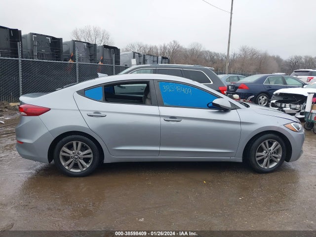 Hyundai ELANTRA SE 2017 5NPD84LF5HH120683 Image 6