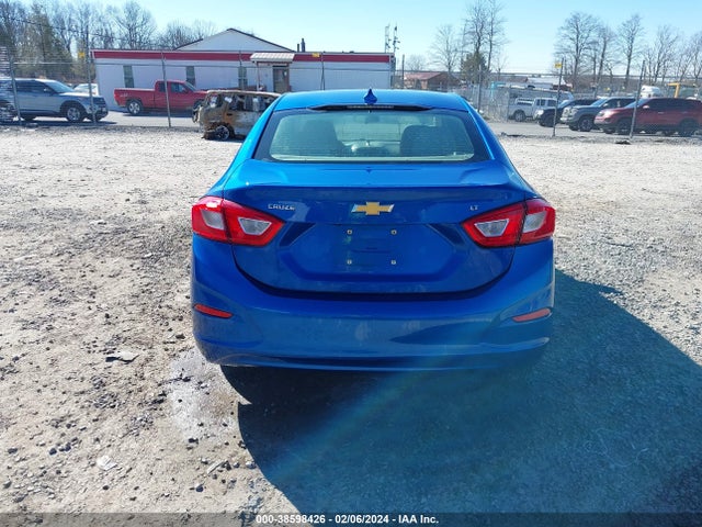 Chevrolet Cruze Lt Auto 2018 1G1BE5SM0J7241730 Image 17