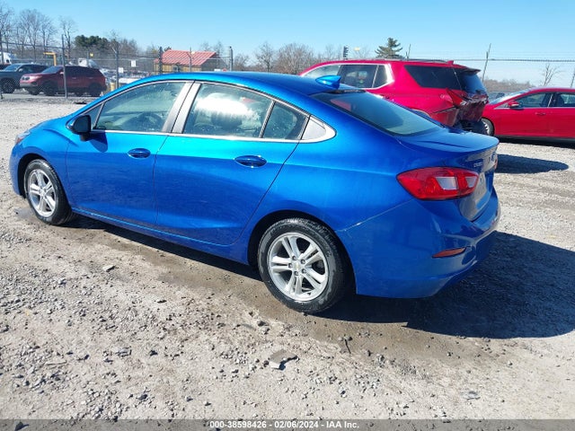 Chevrolet Cruze Lt Auto 2018 1G1BE5SM0J7241730 Image 3