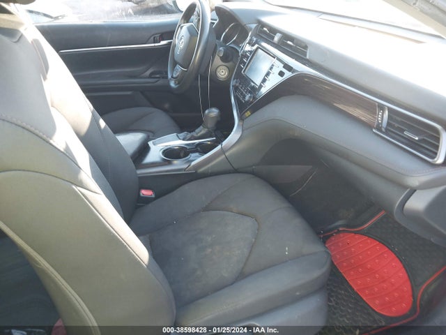 Toyota CAMRY LE 2019 4T1B11HK4KU163338 Image 5