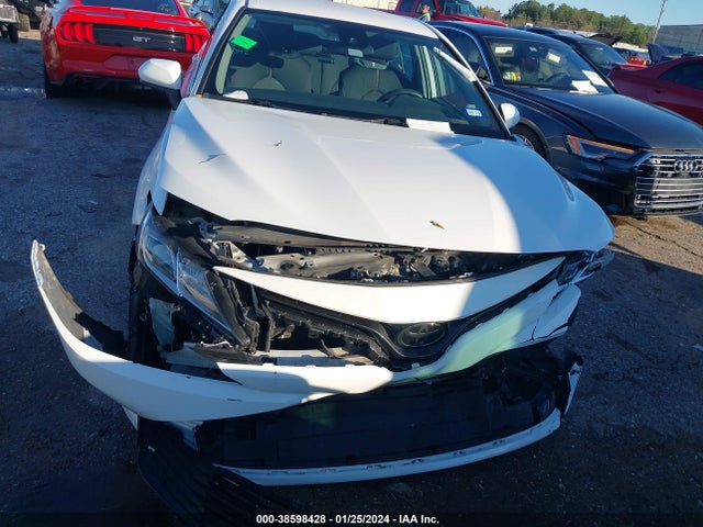 Toyota CAMRY LE 2019 4T1B11HK4KU163338 Image 6