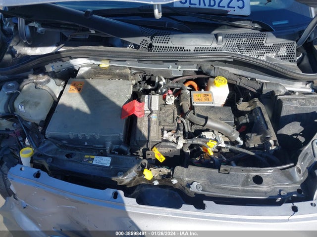 2018 FIAT 500E 3C3CFFGE5JT377514 Photo 9