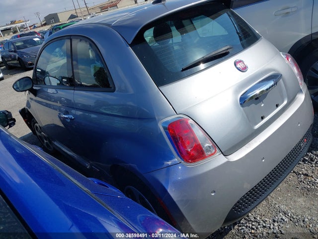 2018 FIAT 500E 3C3CFFGE5JT377514 Photo 2