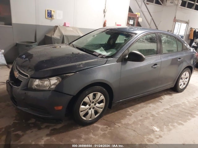 Chevrolet Cruze Ls Auto 2014 1G1PA5SHXE7268122 Image 2