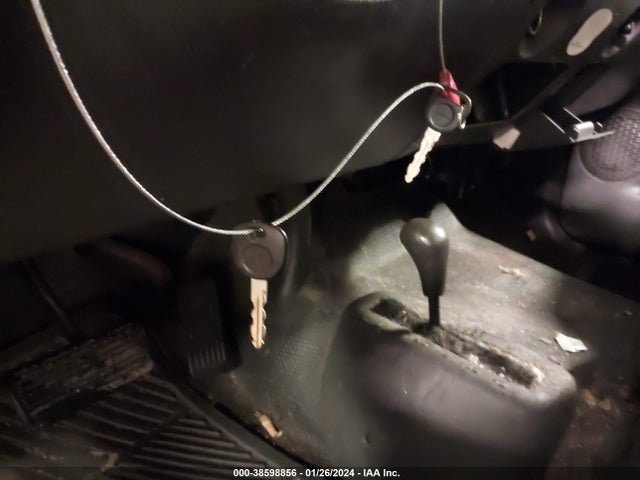 2003 CHEVROLET SILVERADO 1500 VIN: 2GCEK19V731319084